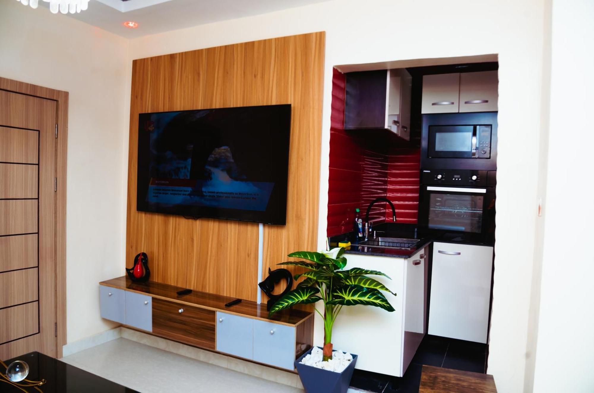 Aylesbury Homes Luxury Apartments Леккі Екстер'єр фото
